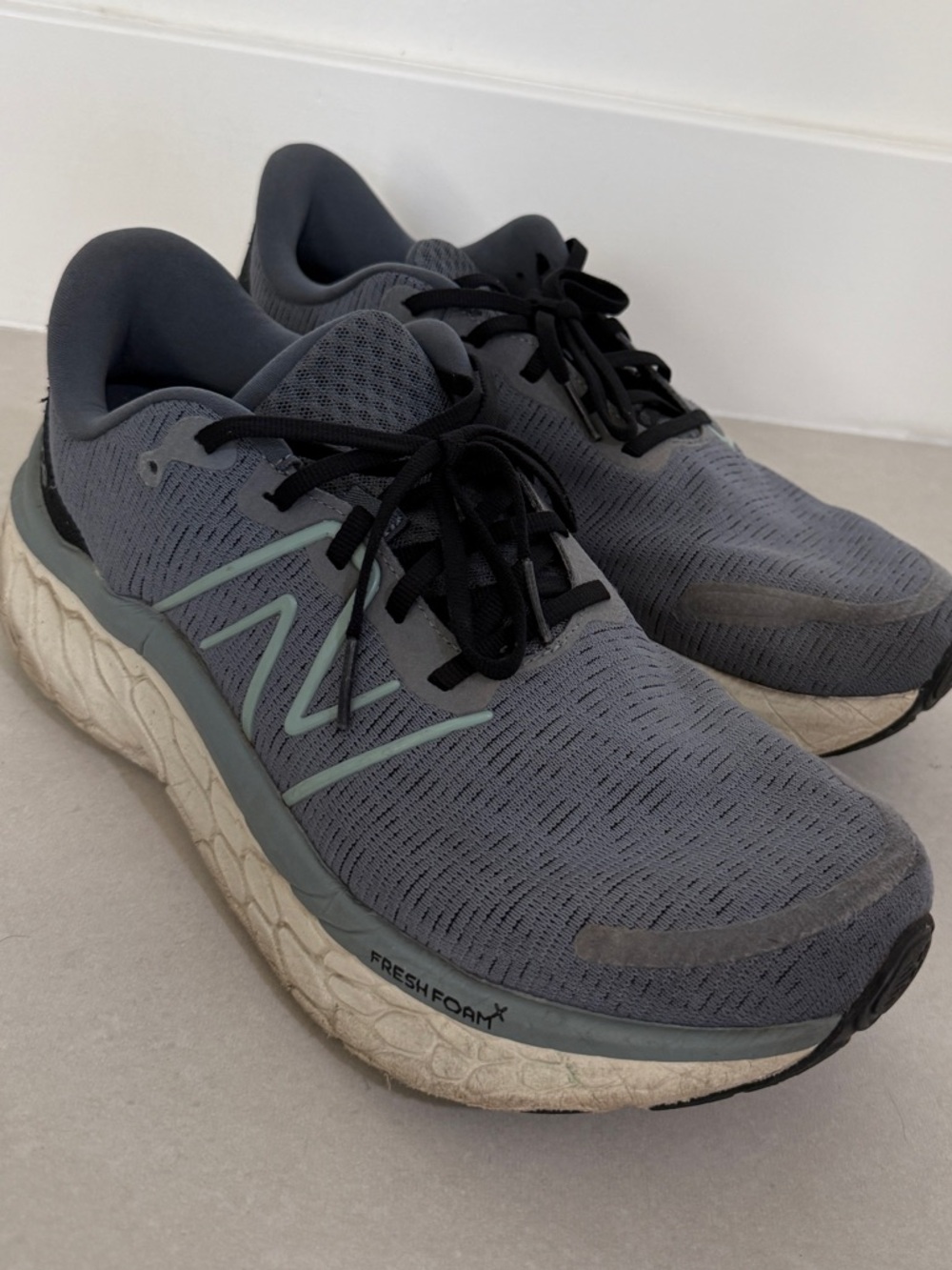 New Balance Men's Gray Running Shoes